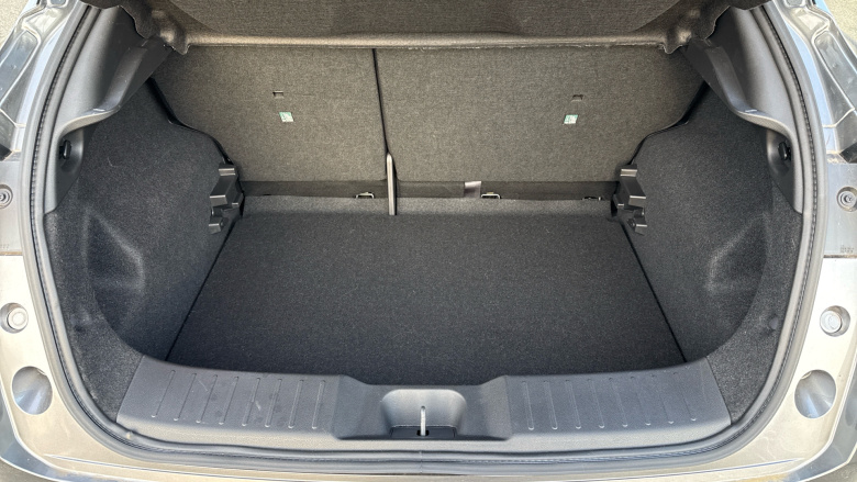 Nissan Juke 1.0 DiG-T N-Connecta 5dr Petrol Hatchback